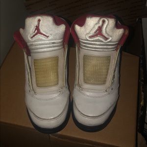 Air Jordan 5 Retro GS ‘Fire red’ 2013